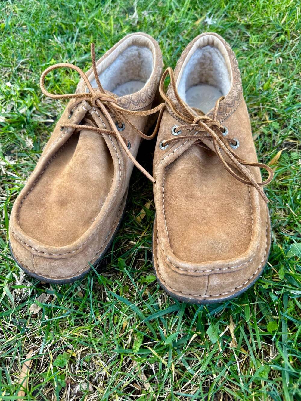 UGG